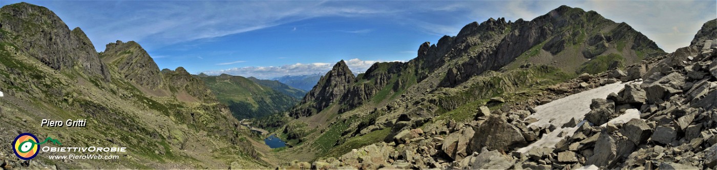 26 Dal sent. 148 vista sulla Valle di Trona.jpg